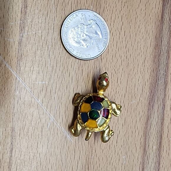 Turtle Brooch Multicolored - Picture 2 of 3